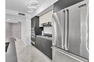 9821 E Bay Harbor Dr 302, Bay Harbor Islands