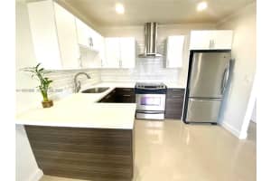 1836 Arthur St 16, Hollywood