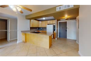 600 Three Islands Blvd 219, Hallandale Beach