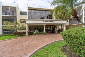 491 E Racquet Club Rd 107, Weston