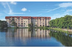 1325 W 68th St 113, Hialeah