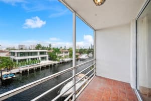 2935 Ne 163rd St 4i, North Miami Beach