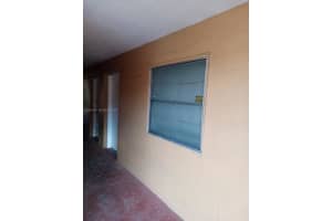 1230 W 54th St 216a, Hialeah