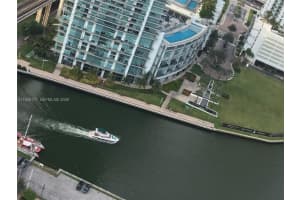 88 Sw 7th St 3711, Miami