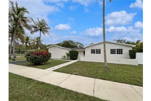 10001 Sw 99th Ave, Miami