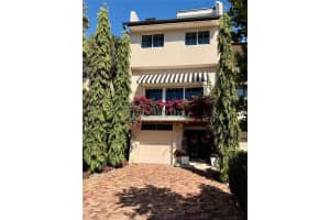 6114 Paradise Point Dr, Palmetto Bay