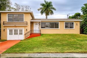 1419 Crest Dr, Lake Worth