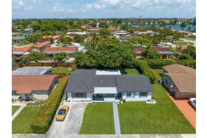 9981 Sw 13th Ter, Miami