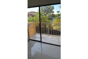 15620 Sw 80th St H-203, Miami