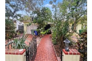 1712 Sw 13th St, Miami