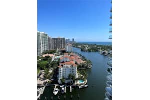 19707 Turnberry Way 24a, Aventura