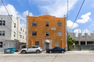 1043 Nw 2nd St 9, Miami