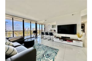 3640 Yacht Club Dr 1903, Aventura