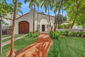 806 Medina Ave, Coral Gables