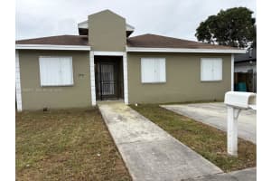 2916 Nw 51st St, Miami