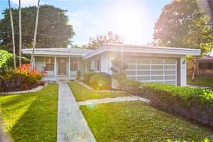 736 Alhambra Cir, Coral Gables