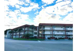 411 S Hollybrook Dr 305, Pembroke Pines