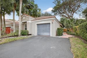 1145 Nw 111th Ave, Plantation