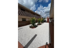 664 W 29th St 6, Hialeah