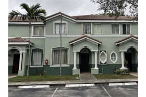 1542 Se 24th Ct 215, Homestead