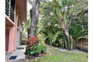 815 Sw 30th St J, Fort Lauderdale