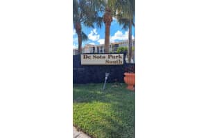 701 Three Islands Blvd 314, Hallandale Beach