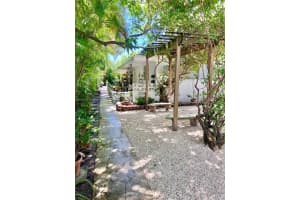 2538 Sw 11th St 2, Miami