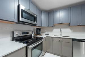 4110 Nw 88th Ave 205, Coral Springs