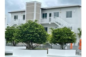 6453 Nw 102nd Path 303, Doral