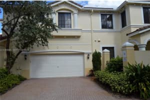 1591 Passion Vine Cir 10-2, Weston