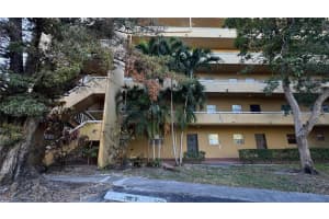 4111 Stirling Rd 102, Dania Beach