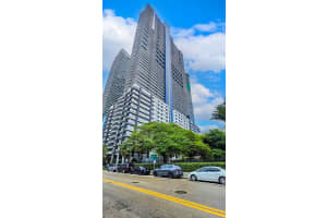 60 Sw 13th St 3004, Miami