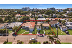 9348/9356 Byron Ave, Surfside