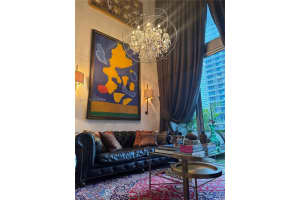 1050 Brickell Ave 818, Miami