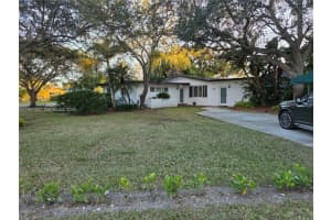 9860 Sw 140th St, Miami