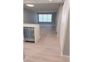 2324 S Cypress Bend Dr 117, Pompano Beach