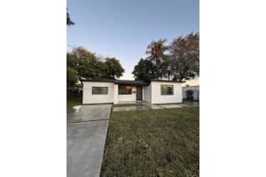 8901 Nw 32nd Ave, Miami