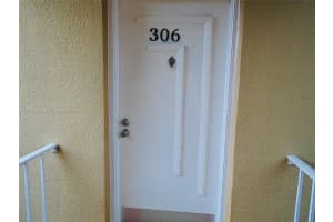 4215 N University Dr 306, Sunrise