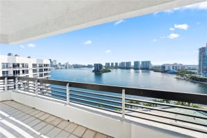 3600 Mystic Pointe Dr Ph6, Aventura 3600 Mystic Pointe Dr Ph6, Aventura