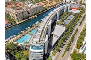 2950 Ne 188th St 122, Aventura