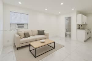 5740 Mayo St 4, Hollywood