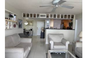 2821 N Miami Beach Blvd 3l, North Miami Beach