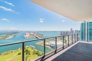 1100 Biscayne Blvd 5401, Miami