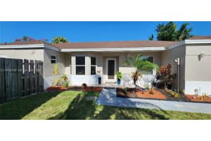 9829 Sw 221st St, Cutler Bay
