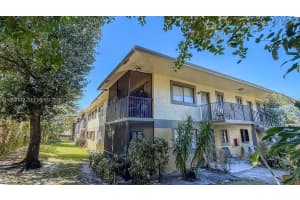 632 Trace Cir 202, Deerfield Beach