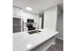 18206 Mediterranean Blvd 3-21, Hialeah