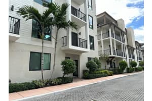 4745 Nw 84th Ct 22, Doral