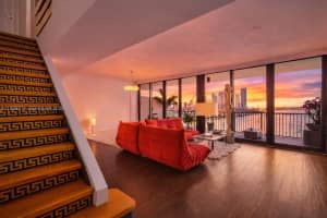 1000 Venetian Way 1106, Miami