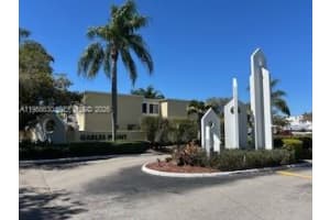 6845 Sw 45th Ln 1, Miami