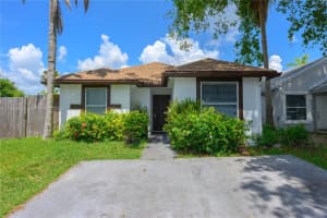 998 Sw 8th Pl, Florida City